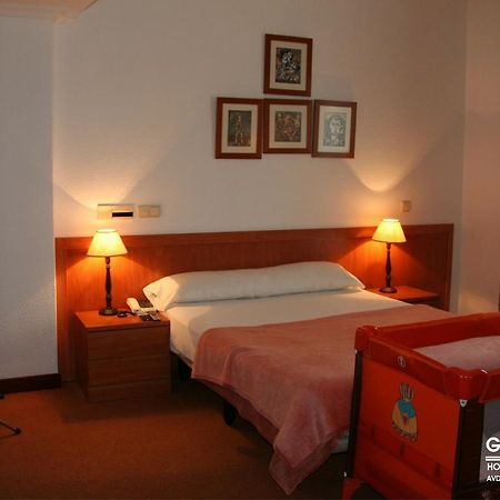 Hostal Gran Via วิโก ภายนอก รูปภาพ