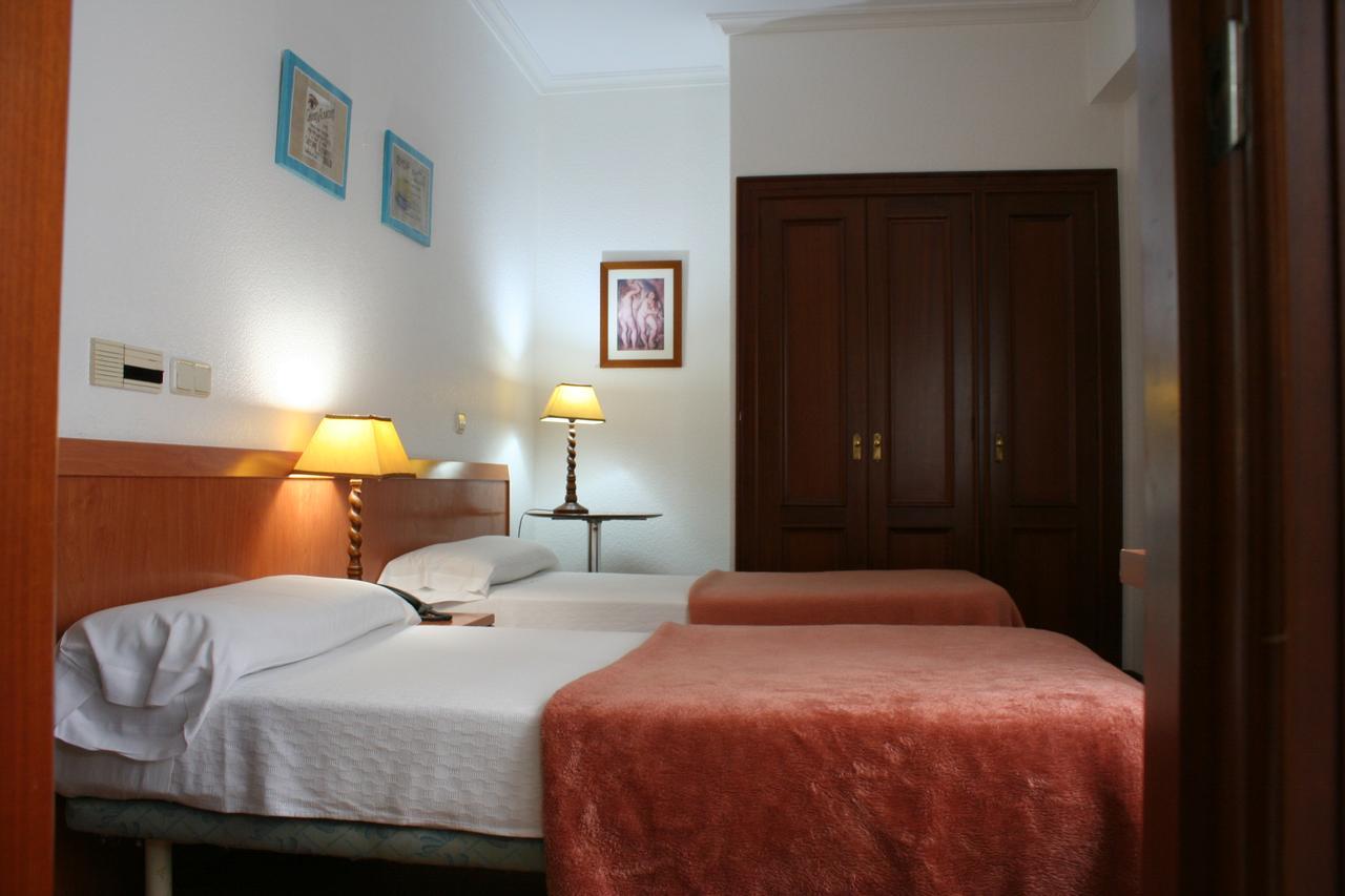 Hostal Gran Via วิโก ภายนอก รูปภาพ