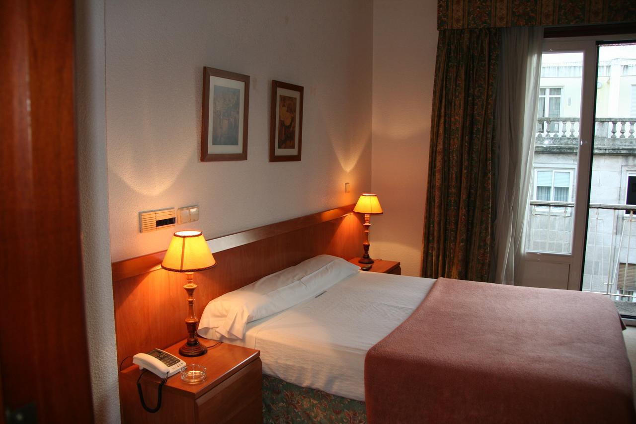 Hostal Gran Via วิโก ภายนอก รูปภาพ