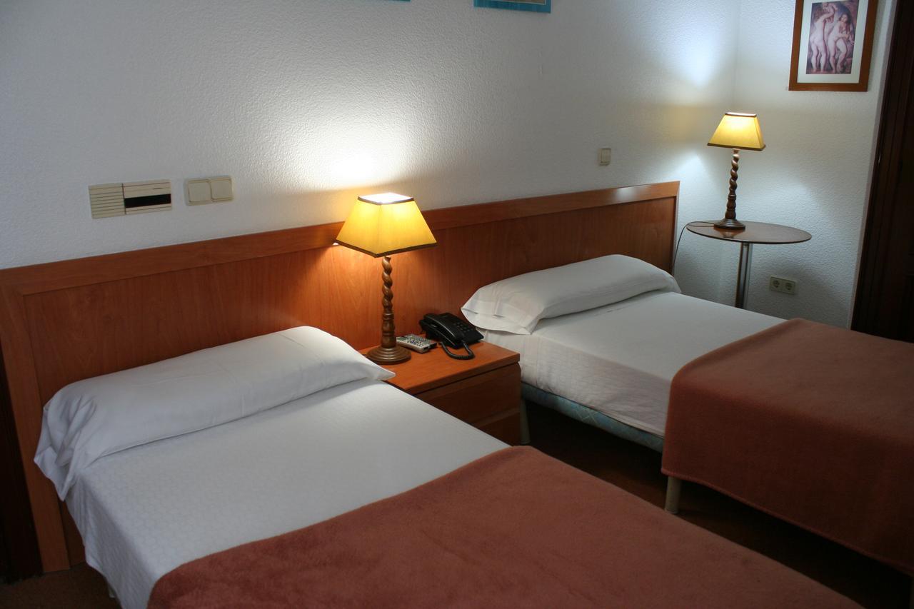 Hostal Gran Via วิโก ภายนอก รูปภาพ