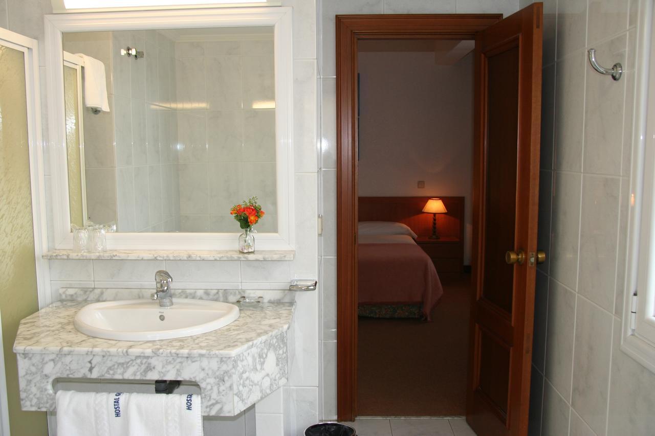 Hostal Gran Via วิโก ภายนอก รูปภาพ