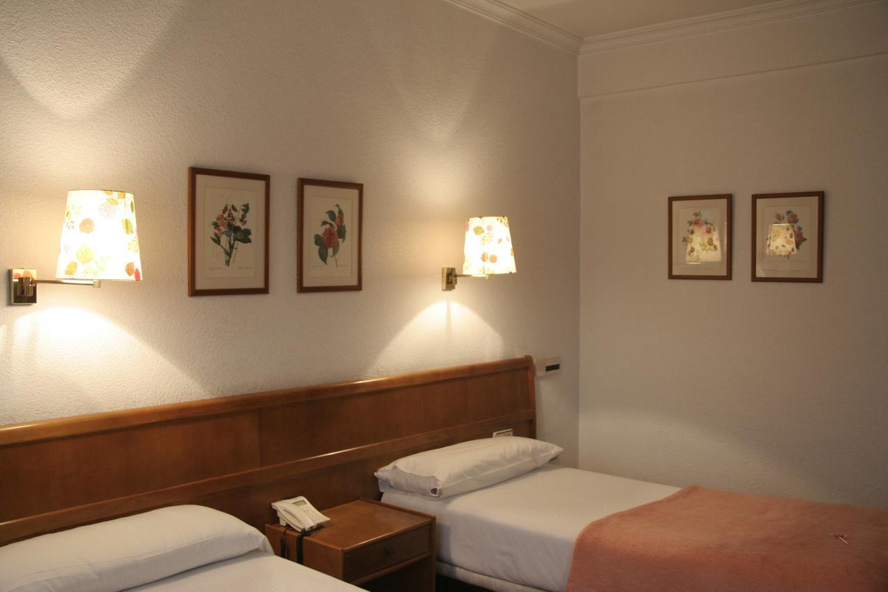 Hostal Gran Via วิโก ภายนอก รูปภาพ